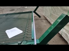 Cercas de aço galvanizado revestido com pó 358 Cercas de segurança para prisão 1,8*2,5m