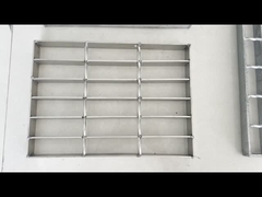 ISO9001 serrilhou o OEM de raspagem galvanizado liso do dreno da entrada de automóveis do metal da passagem de aço