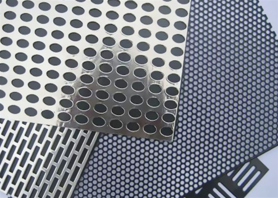 O fio perfurado perfurado Mesh Square/orador sextavado do metal 2mm do furo grelha 4x8