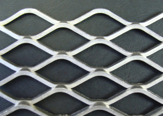 Aplainado galvanizado expandido engrene 3.0mm 1,22 x 2.44m Diamond Hole 60mm