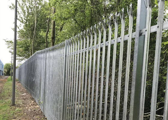 2.4m Galvanizado PVC revestido Verde Tubular Cercas de aço Palisade 65 * 2.5mm