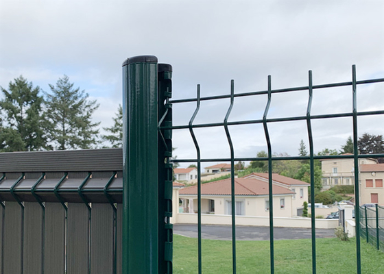 Cercas de arame de ferro V Malha Triângulo Curva Cercas para estrada / jardim 1,8 * 2,4m