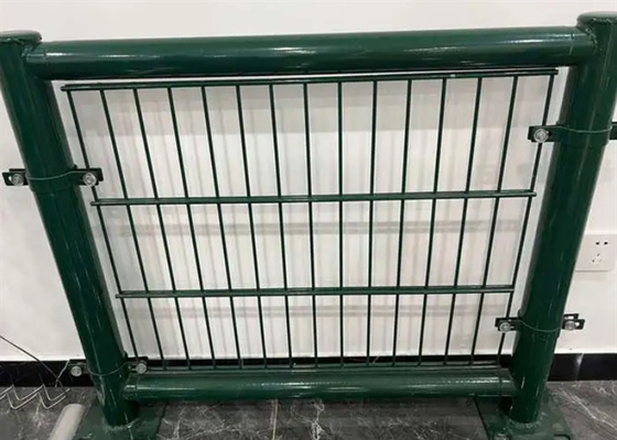 Cercas de arame galvanizado de duplo laço para a indústria 75*150mm