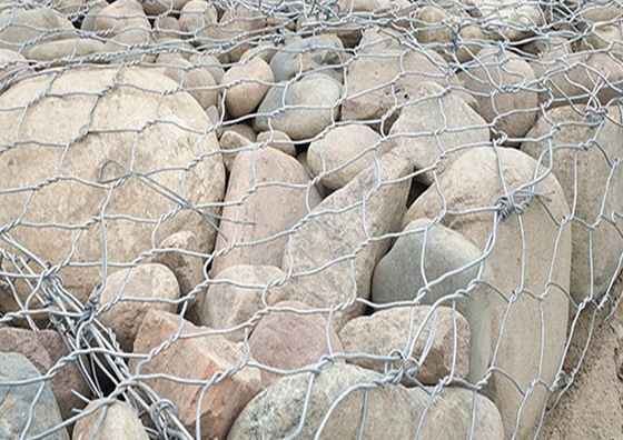 Grelha hexagonal de fio de gabião para proteção de ponte 1*2*0,5m 80*100mm
