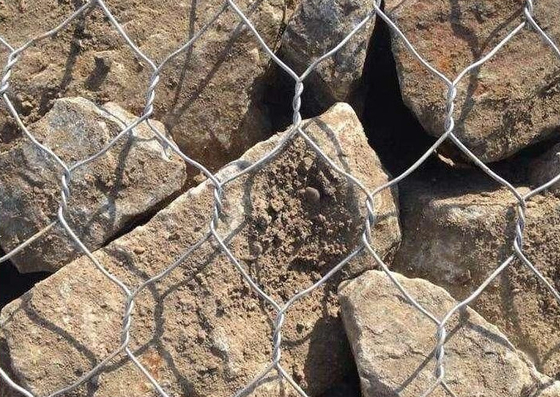 Caixa de gavião galvanizado de pedra galvanizado a quente 60 * 80mm para parede de retenção