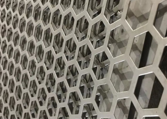 Folha de metal com buraco perfurado 1,22x2,44m 1,2x2,4m Para telas