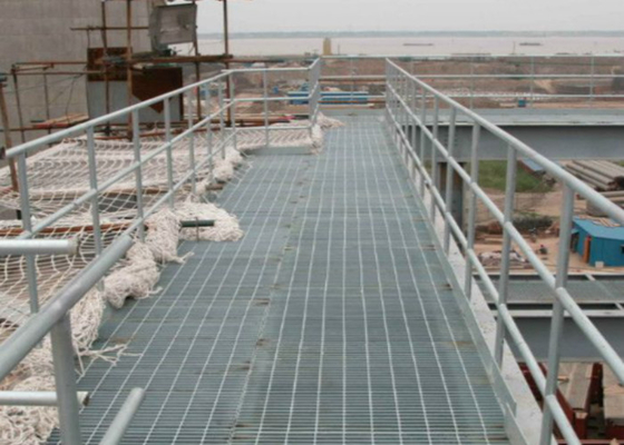 Piso industrial resistente a deslizamento de aço inoxidável