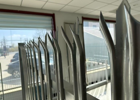 Alta segurança de aço Palisade Cercas resistentes à adulteração para proteção do perímetro