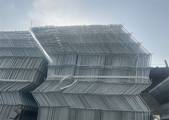 Painel triangular de cerca de malha de arame farpado de aço a baixo carbono para construção resistente