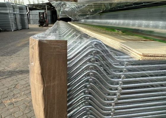 Painel de vedação triangular de aço anticorrosivo, fácil manutenção para eventos de construção