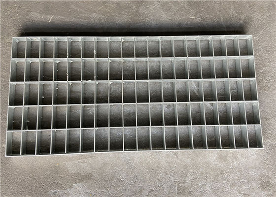 Quente Iso9001 mergulhado galvanizou a raspagem de aço da passagem de 32*5mm