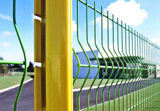 Exploração agrícola 3d de dobra galvanizada do mergulho quente 2 polegadas pela cerca de fio soldada 4 polegadas